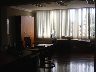Foto 4 de ALQUILO LOCAL COMERCIAL EN AV ARAMBURÚ SAN ISIDRO
