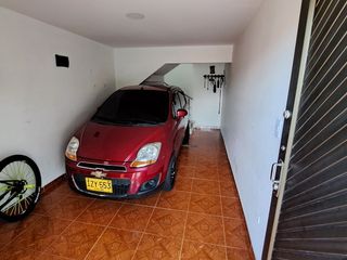 Foto 10 de VENTA DE CASA DE DOBLE SERVICIO DE 145 M2 EN EL GUAMAL, MANIZALES CALDAS