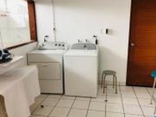 Foto 8 de Vendo Hermosa Casa Amplia en Miraflores