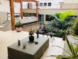 Foto 6 de Vendo Hermosa Casa Amplia en Miraflores