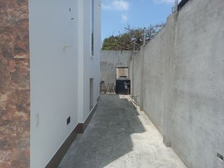 Foto 3 de casa de venta en manta zona norte san agustin
