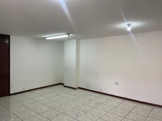Foto 10 de Rento oficina  en la Avenida. América