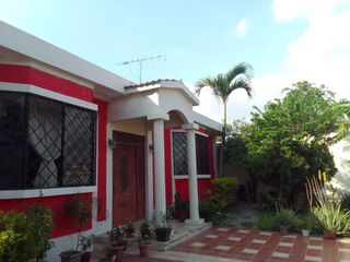 Foto 12 de VENDO CASA AMPLIA EN BRISAS DE SANTAY, DURÁN