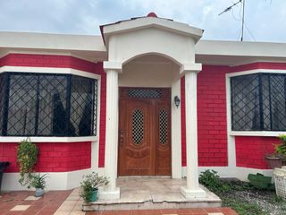 Foto 7 de VENDO CASA AMPLIA EN BRISAS DE SANTAY, DURÁN