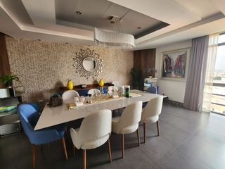 Foto 3 de Ciudad Colon, Venta de Moderno departamento 4 dormitorios amoblado