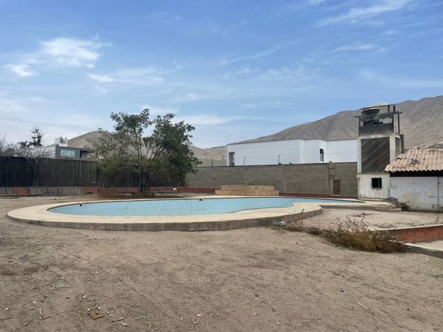 Se Vende Casa - Terreno de 2500 m² en Sol de La Molina