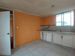 Foto 8 de Casa esquinera e independiente de venta en Quitumbe
