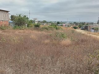 Foto 10 de terreno de venta en montecristi zona norte