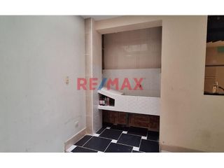 Foto 13 de Casa En Esquina Av. Tupac Amaru 310 M2 Cp El Milagro ID 1091920