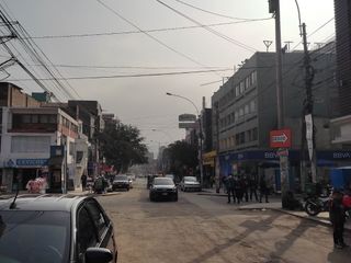 SE ALQUILA EXCELENTE LOCAL EN ZONA SUPER COMERCIAL - AV. CHIMÚ (NO GIRO COMIDAS)