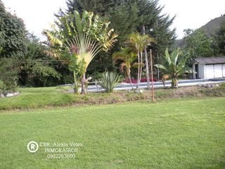 Venta terreno en Guayllabamba, a Tres Minutos del Parque Central.