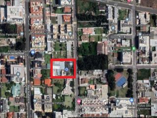 Terreno en Venta, Quito en Ponceano, ideal Edificio departamentos, calle Mariano Paredes. Terreno 1.993 M2, Construcción 1.053 M2. $590.000