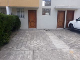 Casa en venta Calderón 117m2 Av. Cacha & Capitán Giovanni Calles, Quito, Ecuador