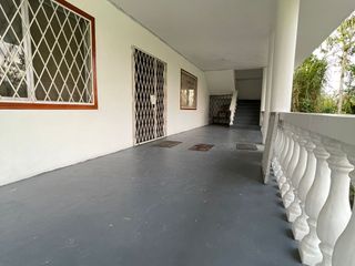 Foto 18 de vendo quinta con casa grande y canchas en recinto Santa Lucia via las Mercedes