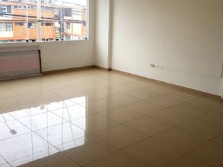 Foto 3 de Venta de amplio Local en Av Aramburu a un paso de la vía expresa - San Isidro