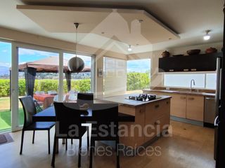 VENTA CASA TANDA  NAYON  QUITO