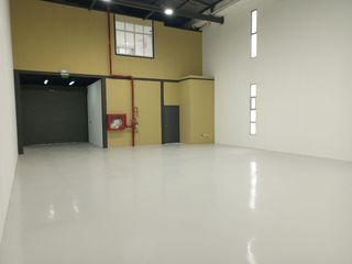 Foto 9 de Bodega de alquiler en el Parque de Negocios Nexus, Autopista Narcisa de Jesús.