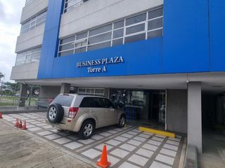 Oficina en Alquiler en el Edificio Business Plaza, Norte de Guayaquil, 70 Mt2, 2 Baños, 2 Parqueos, Seguridad