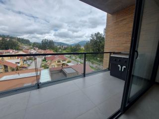 Departamento espectacular en Cuenca de venta edificio exclusivo Torres del bosque POR ESTRENAR