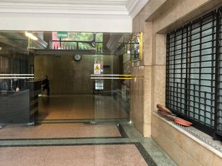 Foto 3 de MUY BUENA OFICINA REMODELADA CON EXCELENTE UBICACIÓN A UNA CUADRA DE PLAZA SAN MARTIN