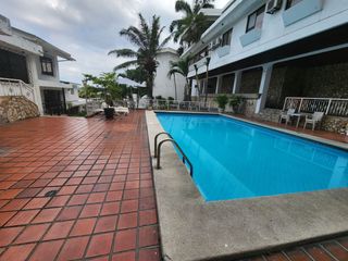 Foto 31 de Lomas de Urdesa, Venta de Excelente Departamento 5 dormitorios amoblado con Vista a la ciudad y areas sociales