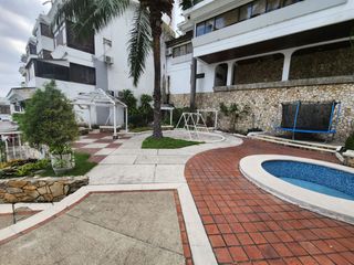 Foto 32 de Lomas de Urdesa, Venta de Excelente Departamento 5 dormitorios amoblado con Vista a la ciudad y areas sociales