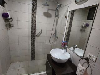 Foto 21 de Lomas de Urdesa, Venta de Excelente Departamento 5 dormitorios amoblado con Vista a la ciudad y areas sociales