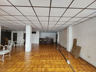 Foto 33 de Lomas de Urdesa, Venta de Excelente Departamento 5 dormitorios amoblado con Vista a la ciudad y areas sociales