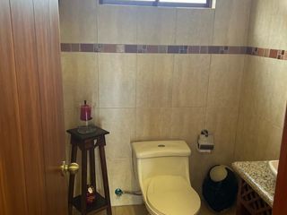Foto 7 de VENTA DE HERMOSA CASA EN CUENCA