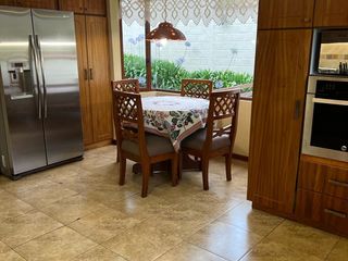 Foto 32 de VENTA DE HERMOSA CASA EN CUENCA