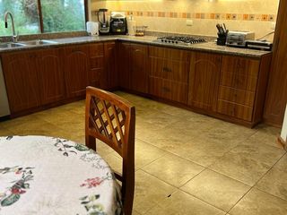 Foto 31 de VENTA DE HERMOSA CASA EN CUENCA