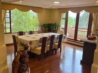 Foto 3 de VENTA DE HERMOSA CASA EN CUENCA