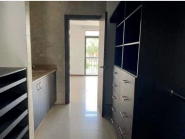 Alquiler de Departamento 1er piso Urbanización Parque Magno
