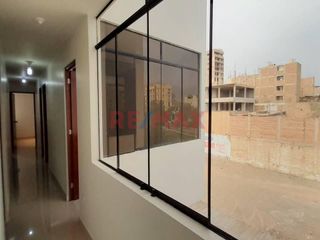 Foto 6 de Oportunidad!! Departamento En Venta Frente A Parque En Urb, San Antonio De Carabayllo.