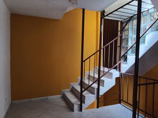 Apartamento duplex en casa sector de Álamos
