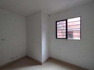 Apartamento en venta Francisco Antonio Zea, con terraza, $228 Millones Negociables