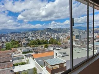 Departamento Venta Urb. La Granja, 117M2  Remodelado 3 Dormitorios 1 Parqueadero 1 Bodega