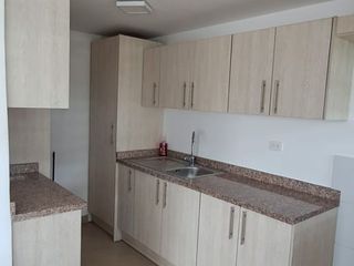 Departamento Venta Urb. La Granja, 117M2  Remodelado 3 Dormitorios 1 Parqueadero 1 Bodega