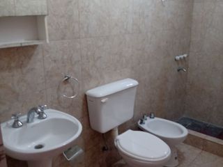 Foto 9 de Oportunidad inversores, 2 departamentos de 1 dormitorio  y local comercial
