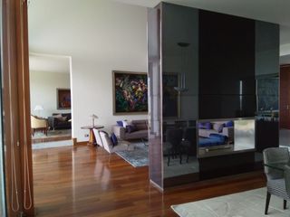 HERMOSA CASA EN VENTA - CASUARINAS - 1,140 M2 - $1'800,000