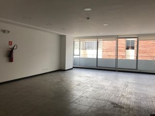 Foto 8 de EXCELENTE OFICINA EN LA AV. NACIONES UNIDAS