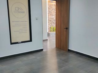 Foto 3 de DISPONIBLE OFICINA EN ZONA COMERCIAL