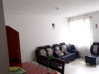 Foto 2 de CASA COMERCIAL RENTANDO EN MOSQUERA