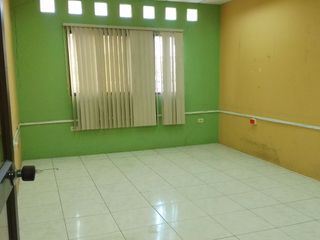 Foto 14 de SE VENDE CASA DE 2 PISO MÁS ALTILLO, 49 Y SEDALANA.