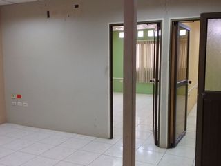 Foto 10 de SE VENDE CASA DE 2 PISO MÁS ALTILLO, 49 Y SEDALANA.