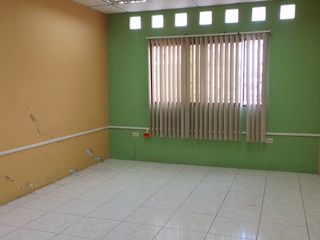 Foto 13 de SE VENDE CASA DE 2 PISO MÁS ALTILLO, 49 Y SEDALANA.