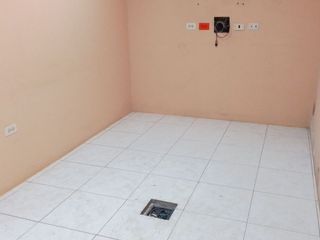 Foto 15 de SE VENDE CASA DE 2 PISO MÁS ALTILLO, 49 Y SEDALANA.