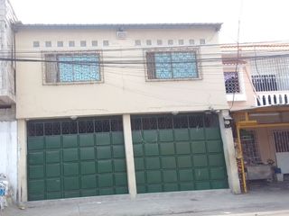 Foto 1 de SE VENDE CASA DE 2 PISO MÁS ALTILLO, 49 Y SEDALANA.