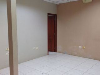 Foto 11 de SE VENDE CASA DE 2 PISO MÁS ALTILLO, 49 Y SEDALANA.