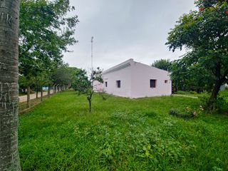 Foto 1 de Vivienda con amplio terreno mensurable en Romang